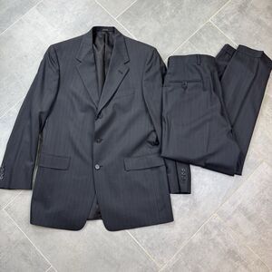 Hart Schaffner Marx 40R Black Pinstripe Wool Suit USA 2 Piece 33x29.75